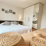 Bright Spacious And Modern With Terrace Apartment Lausanne
