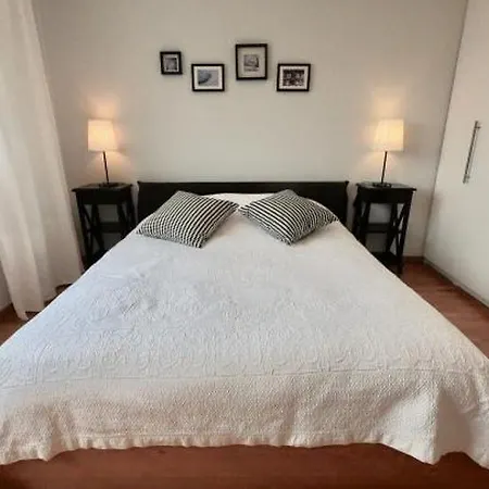 Bright Spacious And Modern With Terrace *