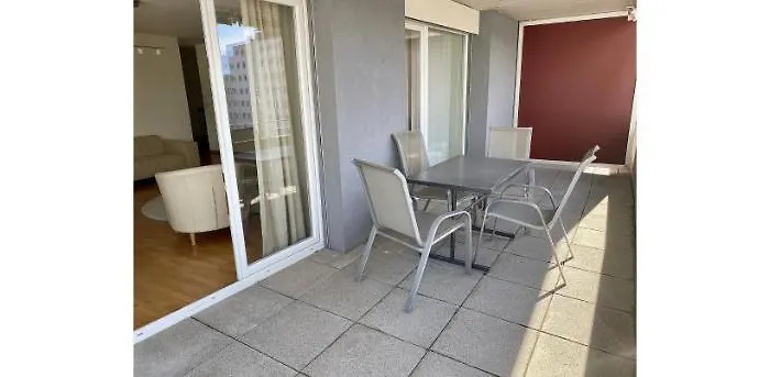 Bright Spacious And Modern With Terrace Appartement