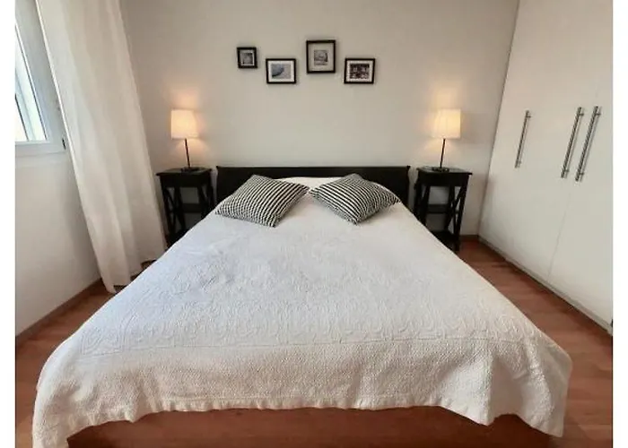 Bright Spacious And Modern With Terrace *