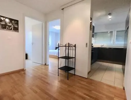 Apartment Bright Spacious And Modern With Terrace *