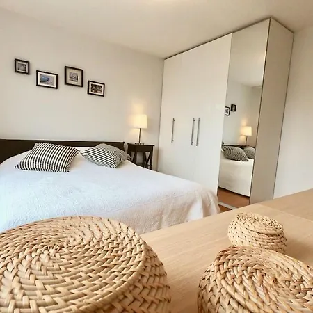 Bright Spacious And Modern With Terrace Apartment Lausanne